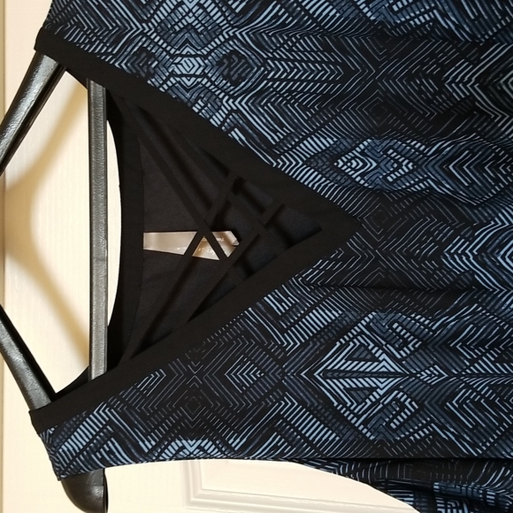 Navy sleeveless dress, 3X - Picture 2 of 4